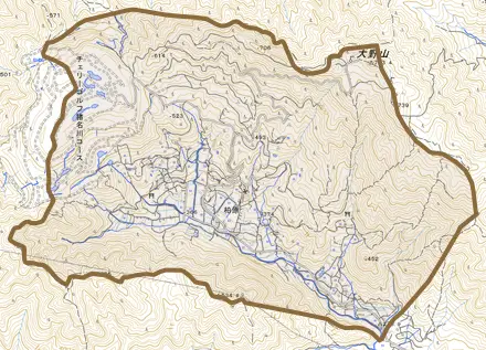 柏原とその周辺の地図。町の範囲を重ねている