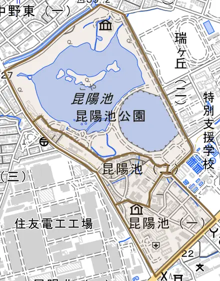 昆陽池とその周辺の地図。町の範囲を重ねている