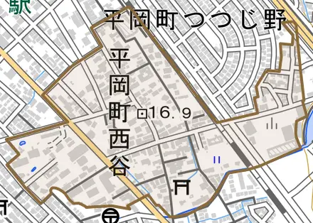 平岡町西谷とその周辺の地図。町の範囲を重ねている