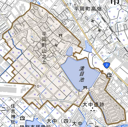 平岡町山之上とその周辺の地図。町の範囲を重ねている