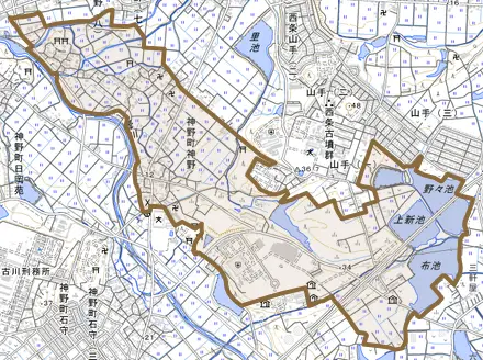 神野町神野とその周辺の地図。町の範囲を重ねている