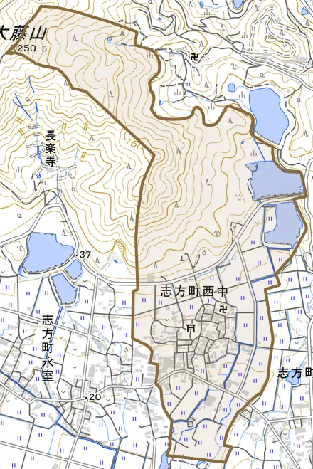志方町西中とその周辺の地図。町の範囲を重ねている