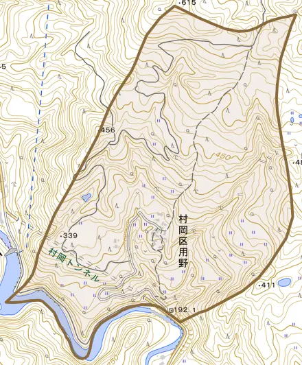 村岡区用野とその周辺の地図。町の範囲を重ねている