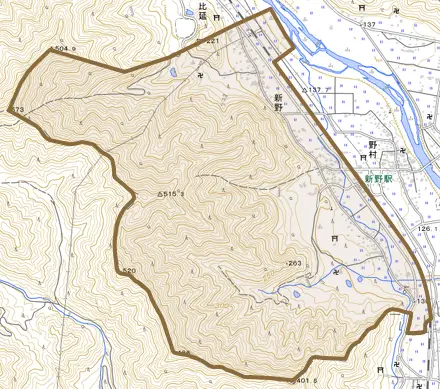 新野とその周辺の地図。町の範囲を重ねている