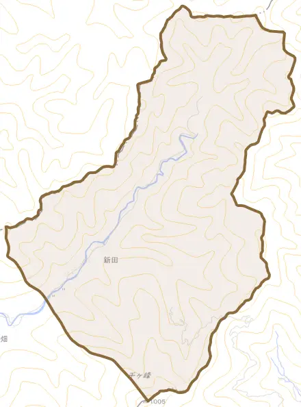新田とその周辺の地図。町の範囲を重ねている