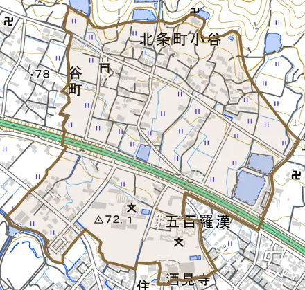 北条町小谷とその周辺の地図。町の範囲を重ねている