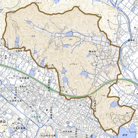 鴨谷町とその周辺の地図。町の範囲を重ねている