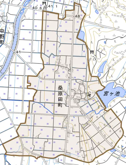 桑原田町とその周辺の地図。町の範囲を重ねている