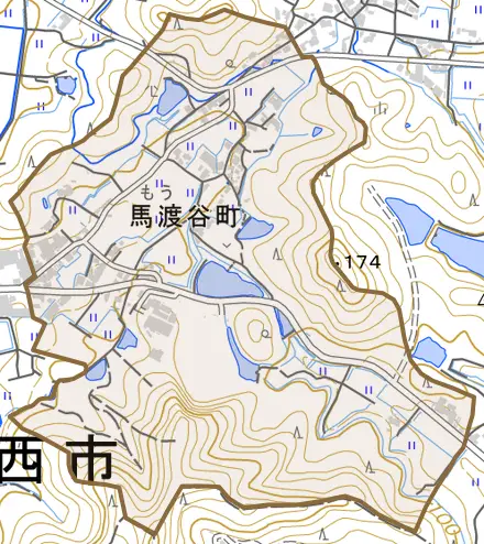 馬渡谷町とその周辺の地図。町の範囲を重ねている