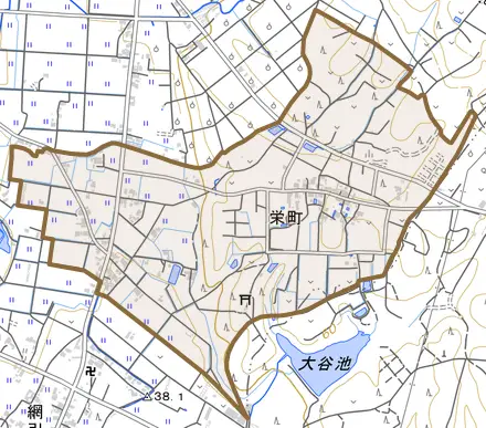 栄町とその周辺の地図。町の範囲を重ねている