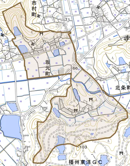 坂元町とその周辺の地図。町の範囲を重ねている