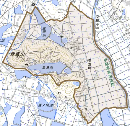 豊倉町とその周辺の地図。町の範囲を重ねている