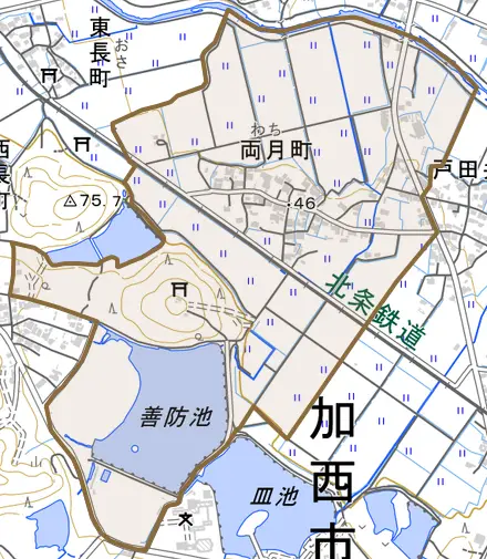 両月町とその周辺の地図。町の範囲を重ねている