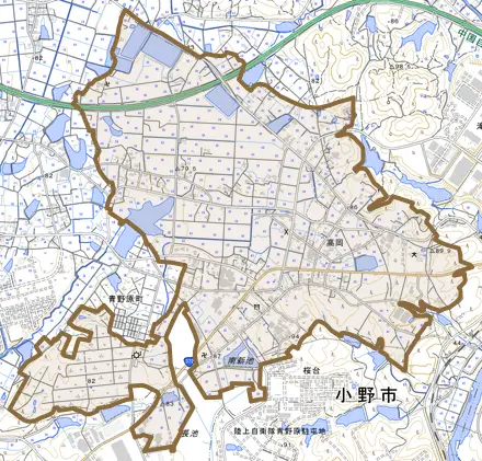 高岡とその周辺の地図。町の範囲を重ねている