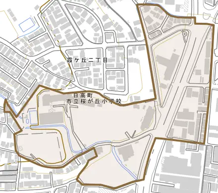 日高町とその周辺の地図。町の範囲を重ねている