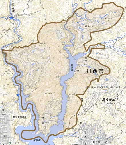国崎とその周辺の地図。町の範囲を重ねている