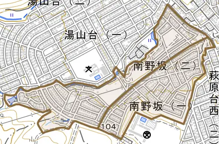 南野坂とその周辺の地図。町の範囲を重ねている
