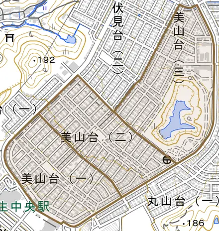 美山台とその周辺の地図。町の範囲を重ねている