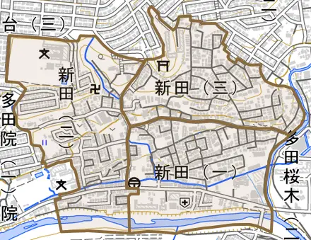 新田とその周辺の地図。町の範囲を重ねている