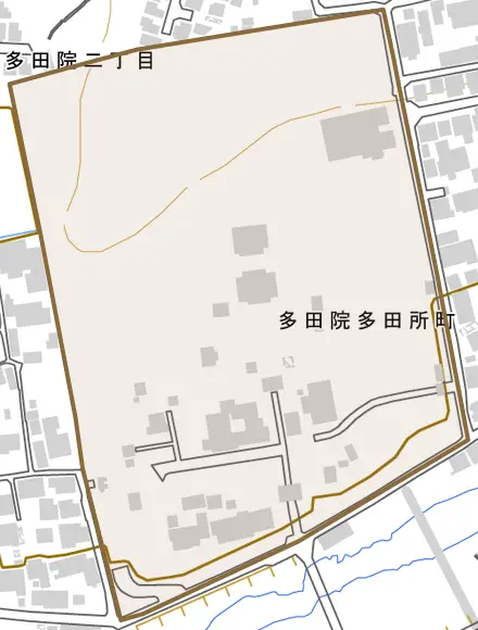 多田院多田所町とその周辺の地図。町の範囲を重ねている