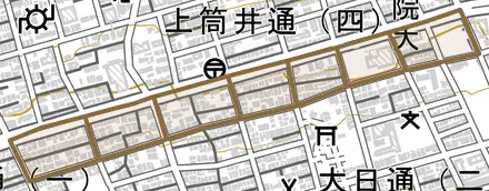 坂口通とその周辺の地図。町の範囲を重ねている