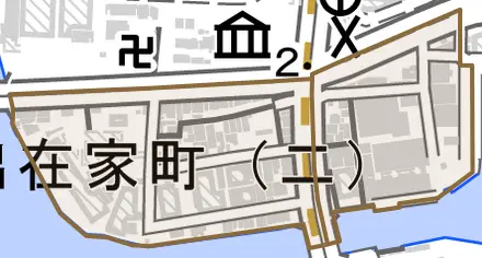 出在家町とその周辺の地図。町の範囲を重ねている