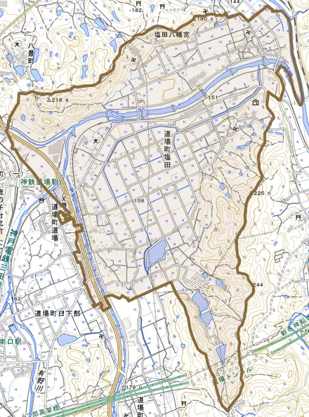 道場町塩田とその周辺の地図。町の範囲を重ねている
