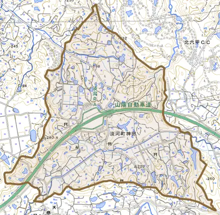 淡河町神田とその周辺の地図。町の範囲を重ねている
