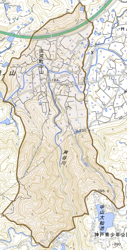 淡河町中山とその周辺の地図。町の範囲を重ねている