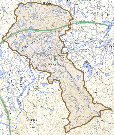 淡河町淡河とその周辺の地図。町の範囲を重ねている