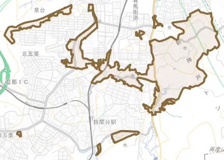 山田町小部とその周辺の地図。町の範囲を重ねている