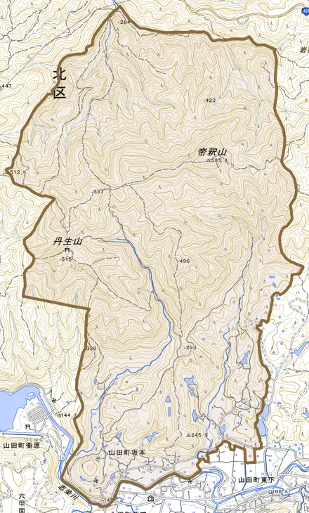 山田町坂本とその周辺の地図。町の範囲を重ねている