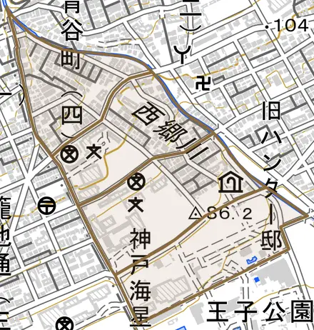 青谷町とその周辺の地図。町の範囲を重ねている