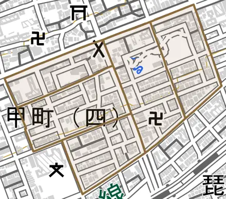 六甲町とその周辺の地図。町の範囲を重ねている