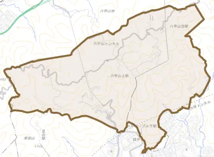 六甲山町とその周辺の地図。町の範囲を重ねている