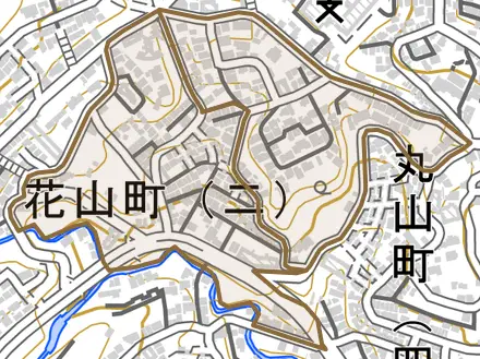 花山町とその周辺の地図。町の範囲を重ねている