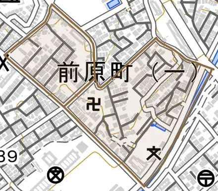 前原町とその周辺の地図。町の範囲を重ねている