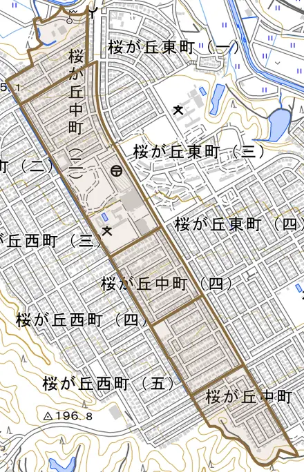桜が丘中町とその周辺の地図。町の範囲を重ねている