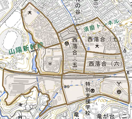西落合とその周辺の地図。町の範囲を重ねている