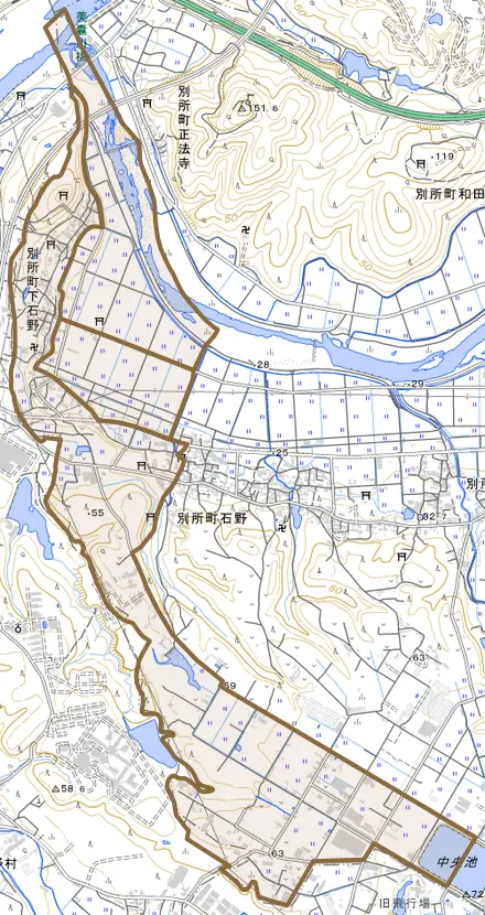 別所町下石野とその周辺の地図。町の範囲を重ねている