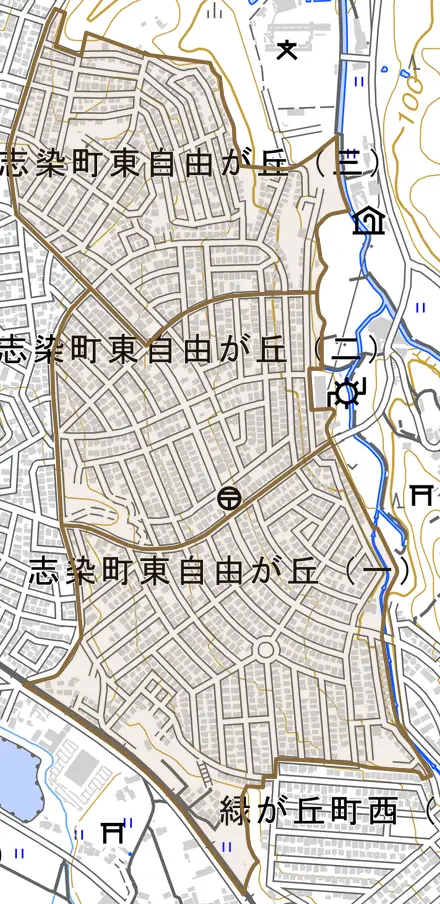 志染町東自由が丘とその周辺の地図。町の範囲を重ねている