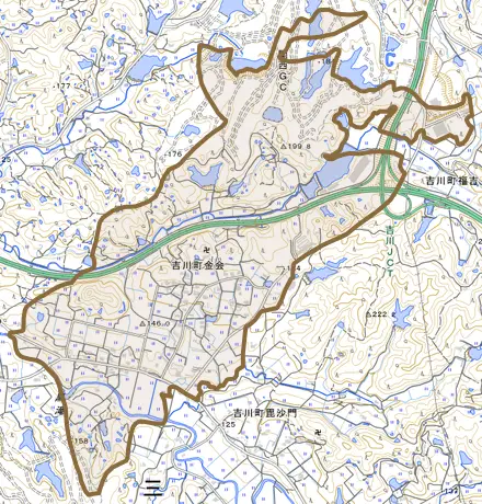 吉川町金会とその周辺の地図。町の範囲を重ねている