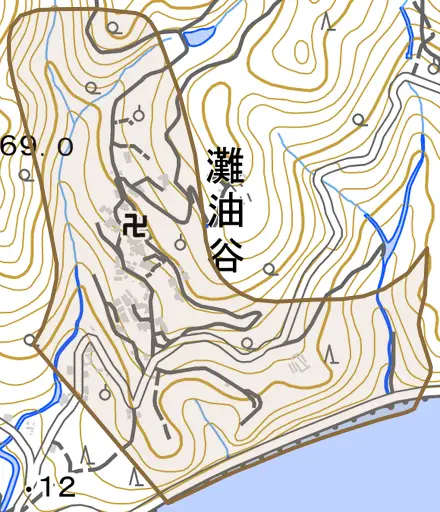 灘油谷とその周辺の地図。町の範囲を重ねている