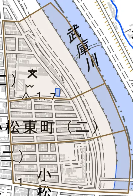 小松東町とその周辺の地図。町の範囲を重ねている