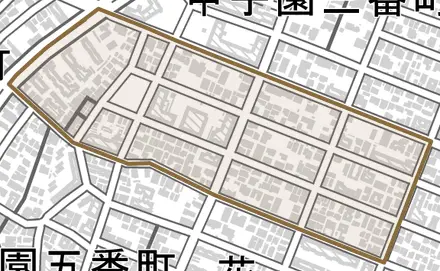甲子園四番町とその周辺の地図。町の範囲を重ねている