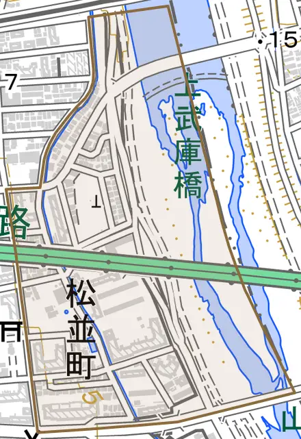 松並町とその周辺の地図。町の範囲を重ねている