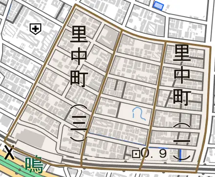 里中町とその周辺の地図。町の範囲を重ねている