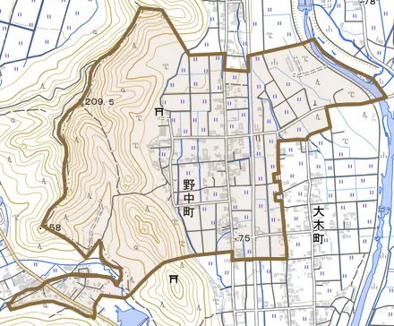 野中町とその周辺の地図。町の範囲を重ねている