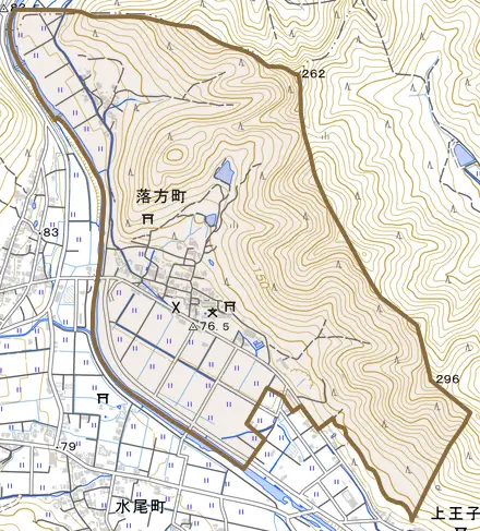落方町とその周辺の地図。町の範囲を重ねている