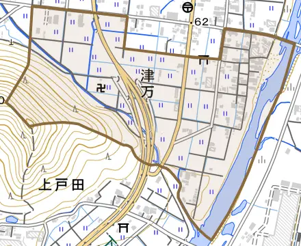 津万とその周辺の地図。町の範囲を重ねている